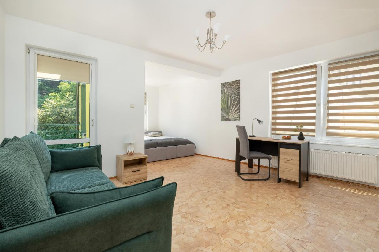 Bright & Spacious Family Apartment In Miedzyzdroje With Parking And 3 Balconies By Noclegi Renters Eksteriør bilde
