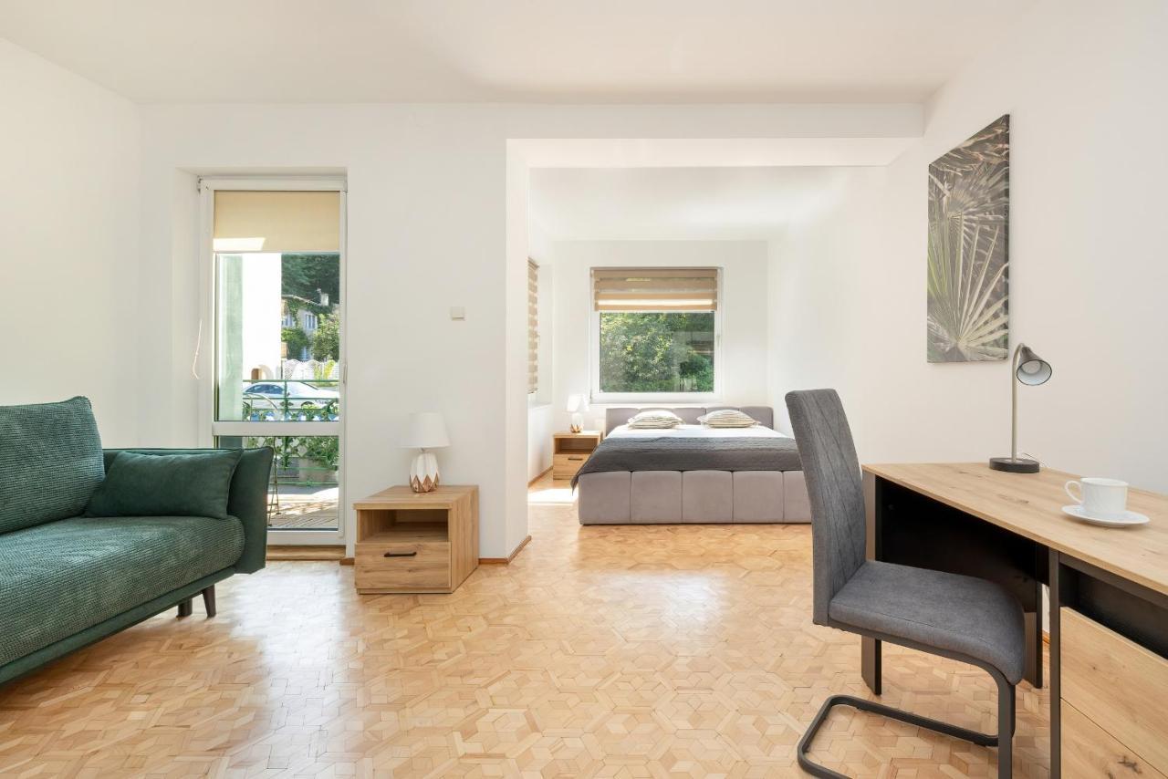 Bright & Spacious Family Apartment In Miedzyzdroje With Parking And 3 Balconies By Noclegi Renters Eksteriør bilde