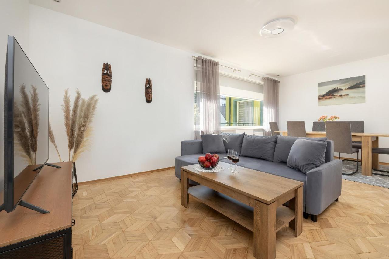 Bright & Spacious Family Apartment In Miedzyzdroje With Parking And 3 Balconies By Noclegi Renters Eksteriør bilde